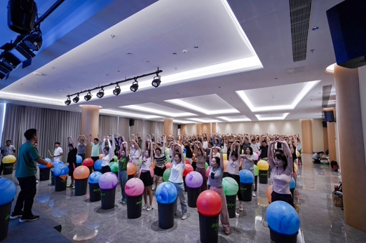 1758333686654149.jpg 5.jpg